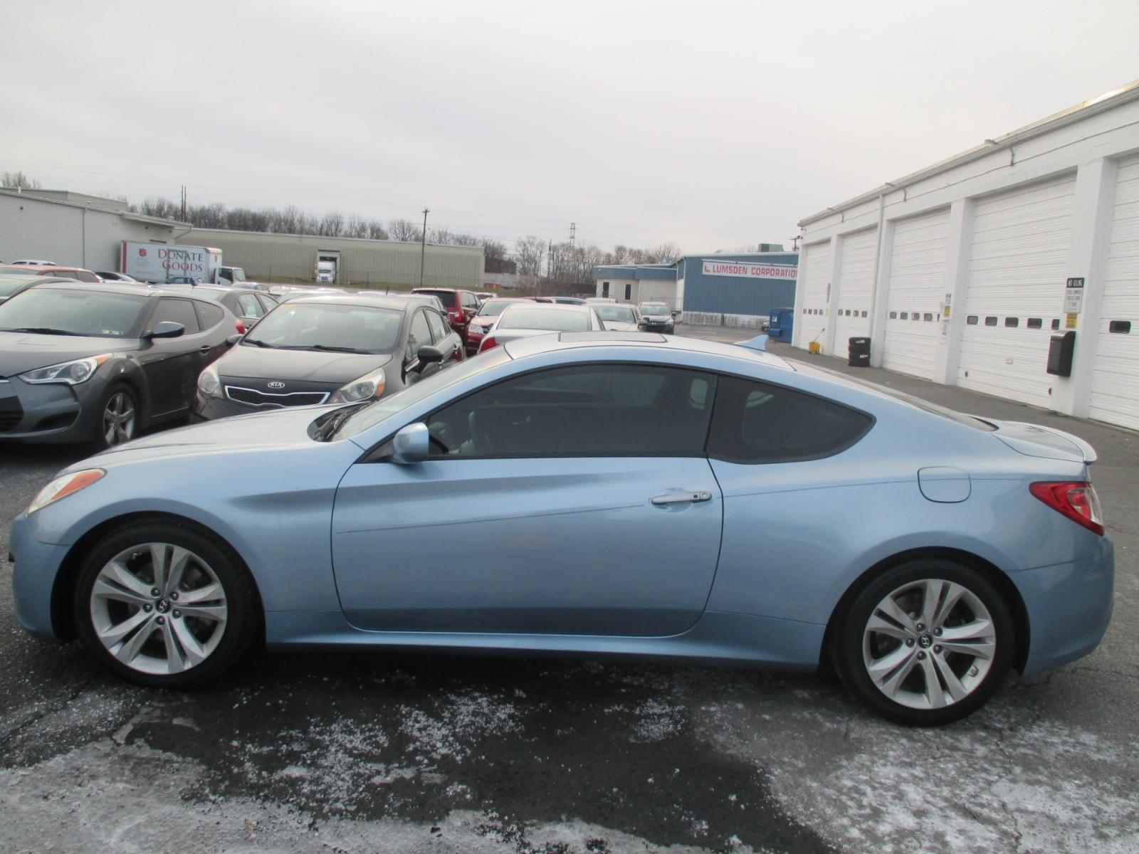 2011 BLUE Hyundai Genesis Coupe 2.0 Auto (KMHHT6KD3BU) with an 2.0L L4 DOHC 16V TURBO engine, 5-Speed Automatic transmission, located at 1254 Manheim Pike, Lancaster, PA, 17601, (717) 393-9133, 40.062870, -76.323273 - Photo #9