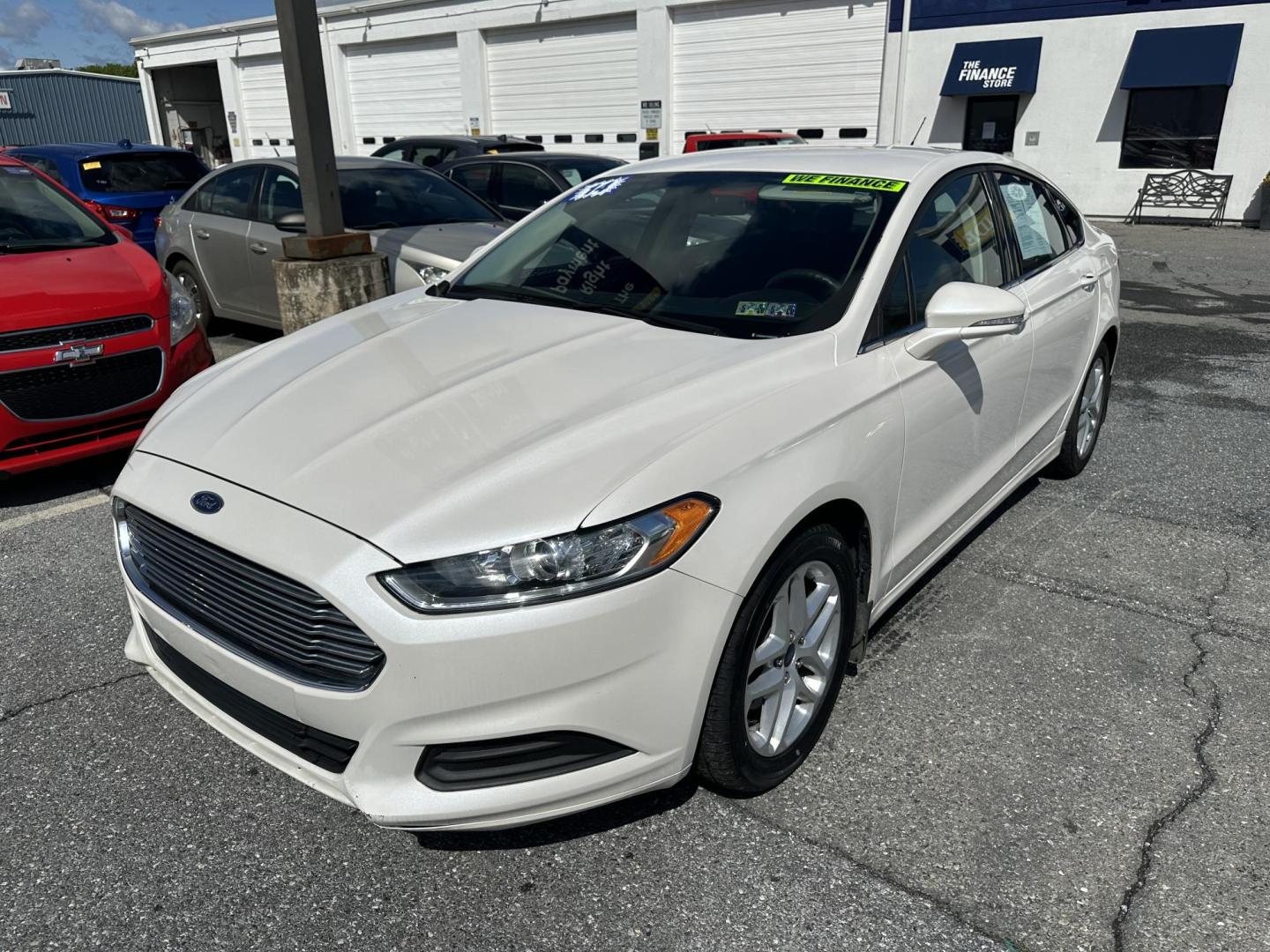 2014 WHITE Ford Fusion SE (1FA6P0H77E5) with an 2.5L L4 DOHC 16V engine, located at 1254 Manheim Pike, Lancaster, PA, 17601, (717) 393-9133, 40.062870, -76.323273 - Photo#0