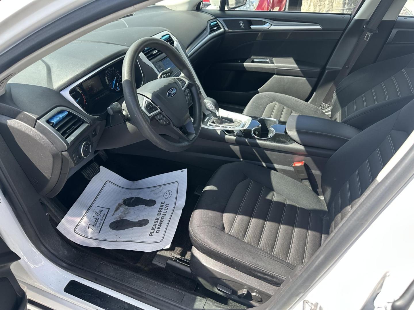 2014 WHITE Ford Fusion SE (1FA6P0H77E5) with an 2.5L L4 DOHC 16V engine, located at 1254 Manheim Pike, Lancaster, PA, 17601, (717) 393-9133, 40.062870, -76.323273 - Photo#6