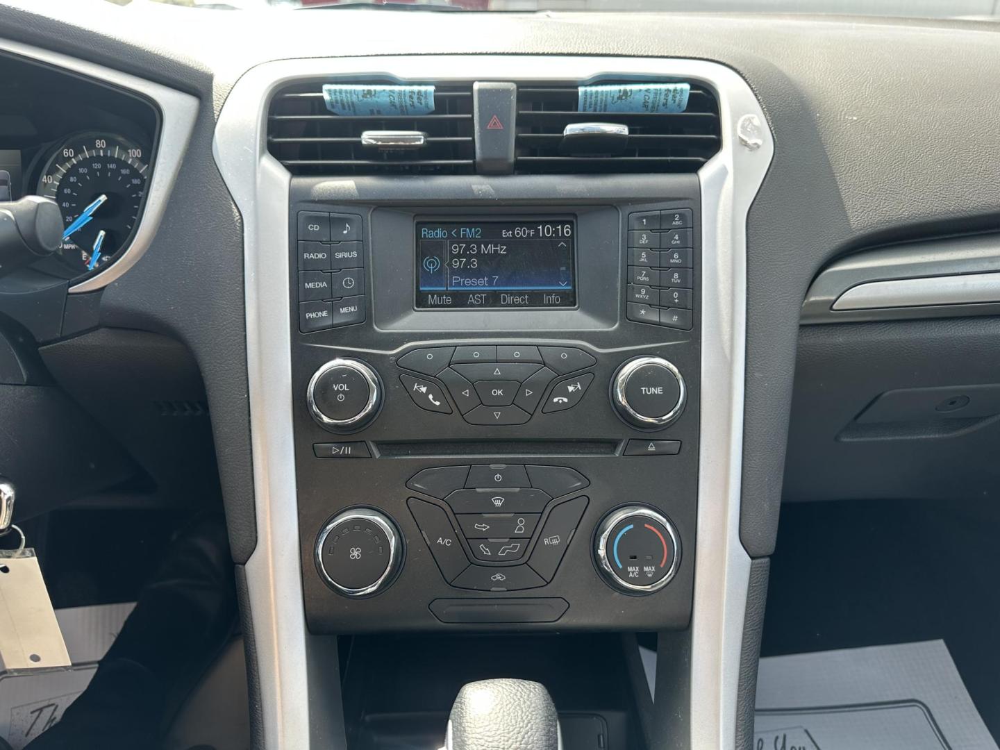 2014 WHITE Ford Fusion SE (1FA6P0H77E5) with an 2.5L L4 DOHC 16V engine, located at 1254 Manheim Pike, Lancaster, PA, 17601, (717) 393-9133, 40.062870, -76.323273 - Photo#14