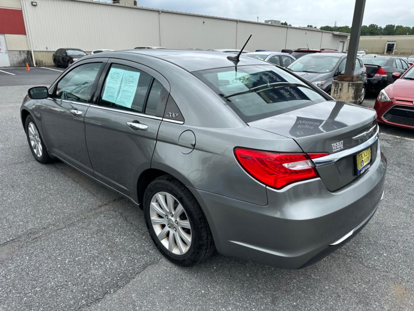 2013 GRAY Chrysler 200 Limited (1C3CCBCGXDN) with an 3.6L V6 DOHC 24V FFV engine, 6-Speed Automatic transmission, located at 1254 Manheim Pike, Lancaster, PA, 17601, (717) 393-9133, 40.062870, -76.323273 - Photo#6