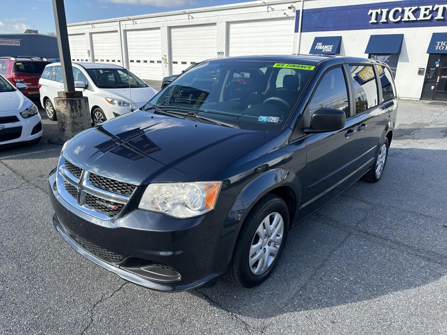 2014 GRAY Dodge Grand Caravan SE (2C4RDGBG8ER) with an 3.6L V6 DOHC 24V engine, 6-Speed Automatic transmission, located at 1254 Manheim Pike, Lancaster, PA, 17601, (717) 393-9133, 40.062870, -76.323273 - Photo#0