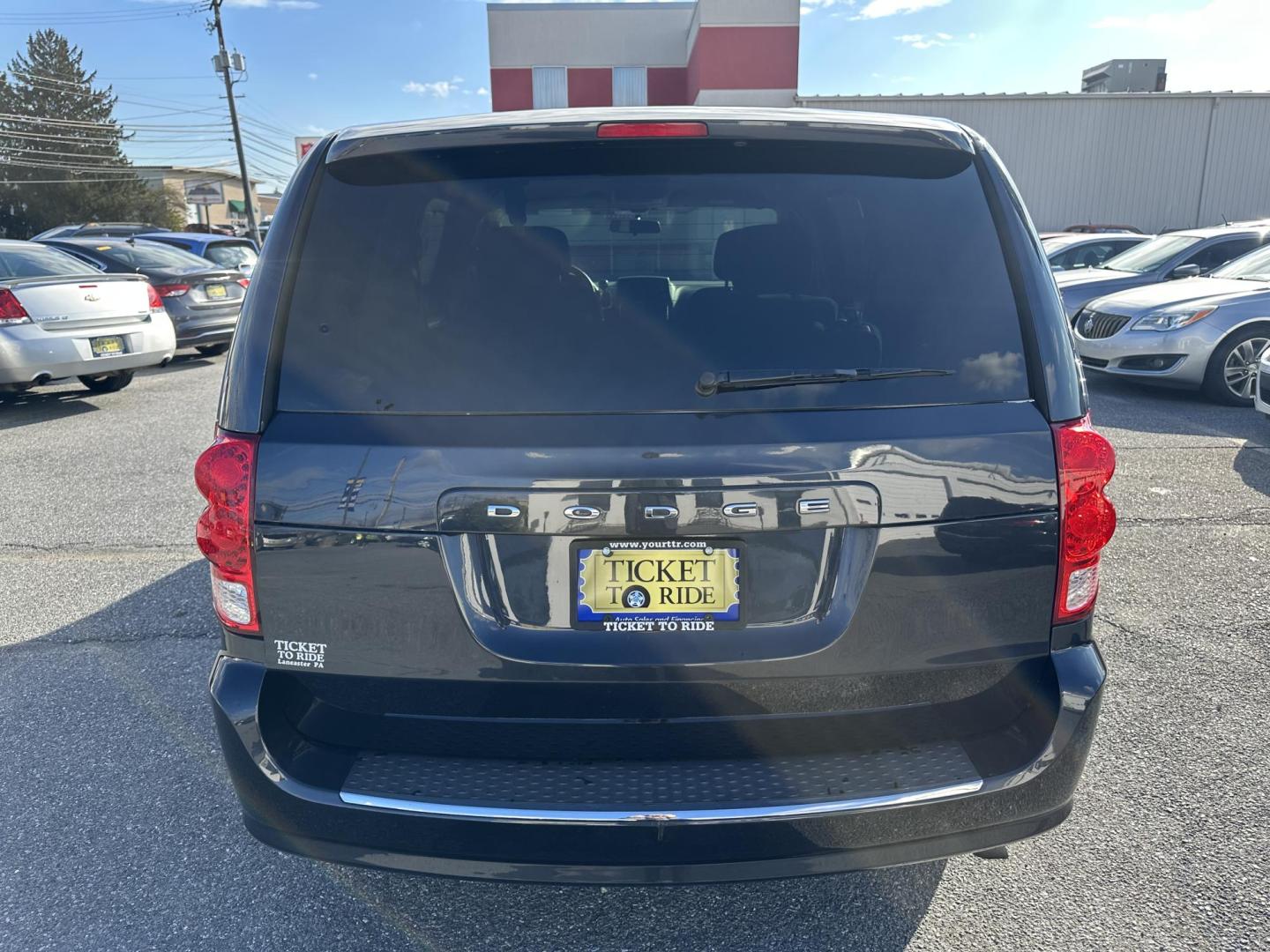 2014 GRAY Dodge Grand Caravan SE (2C4RDGBG8ER) with an 3.6L V6 DOHC 24V engine, 6-Speed Automatic transmission, located at 1254 Manheim Pike, Lancaster, PA, 17601, (717) 393-9133, 40.062870, -76.323273 - Photo#6