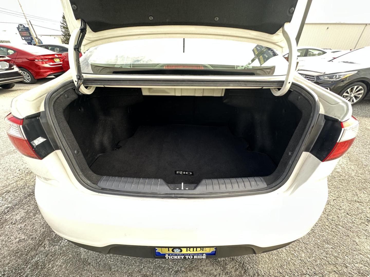 2013 WHITE Kia Rio LX (KNADM4A30D6) with an 1.6L L4 DOHC 16V engine, located at 1254 Manheim Pike, Lancaster, PA, 17601, (717) 393-9133, 40.062870, -76.323273 - Photo#10