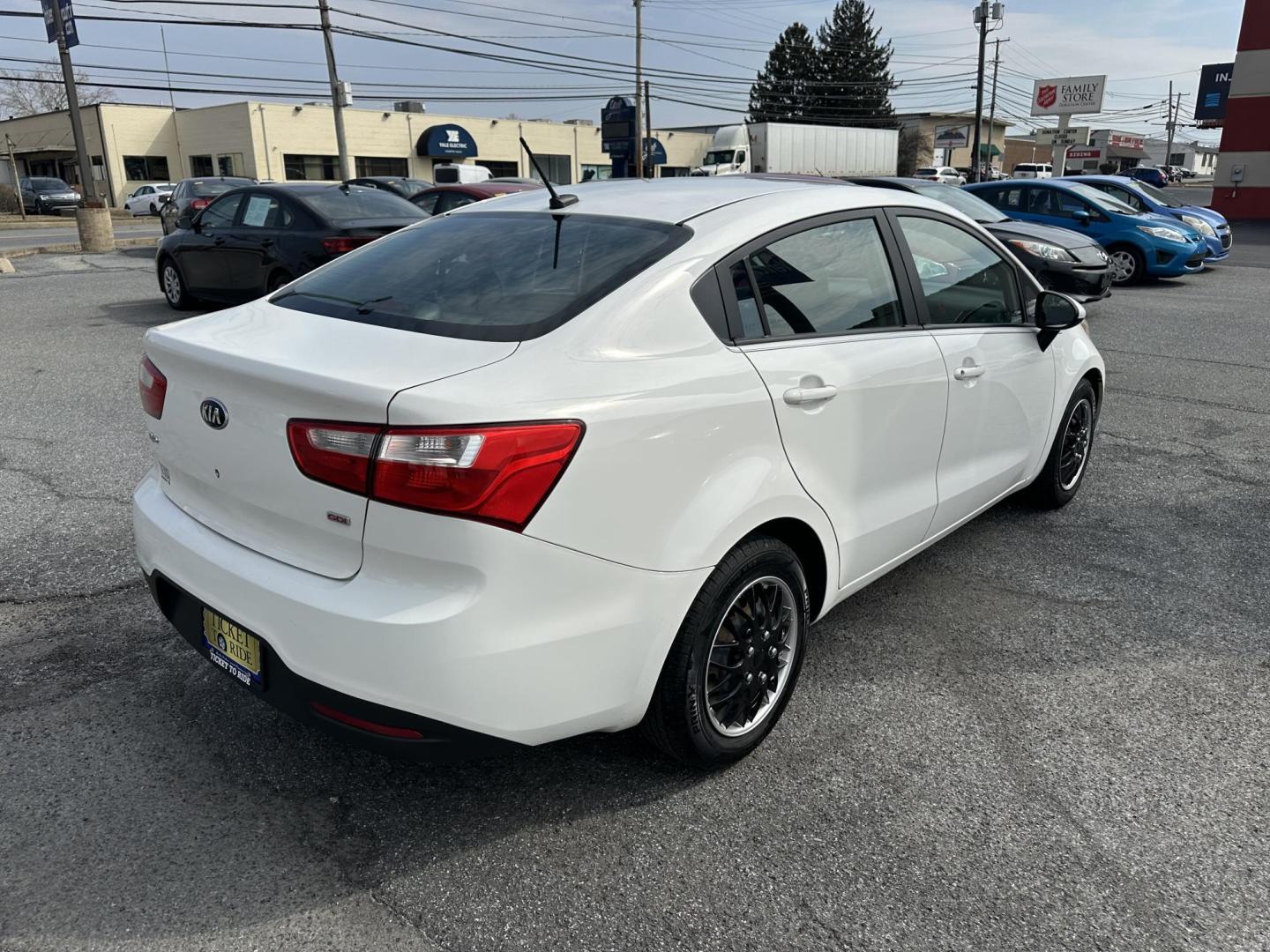 2013 WHITE Kia Rio LX (KNADM4A30D6) with an 1.6L L4 DOHC 16V engine, located at 1254 Manheim Pike, Lancaster, PA, 17601, (717) 393-9133, 40.062870, -76.323273 - Photo#6