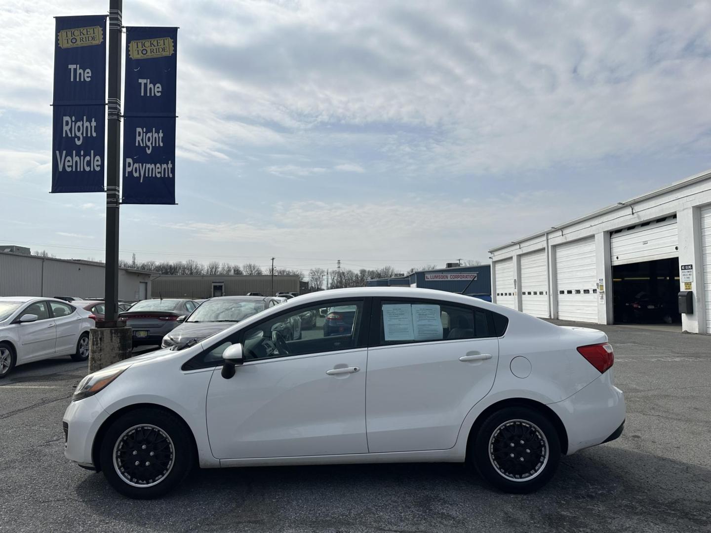 2013 WHITE Kia Rio LX (KNADM4A30D6) with an 1.6L L4 DOHC 16V engine, located at 1254 Manheim Pike, Lancaster, PA, 17601, (717) 393-9133, 40.062870, -76.323273 - Photo#7
