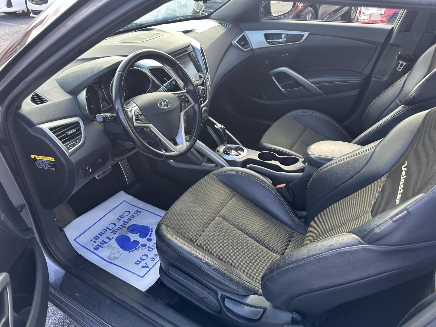 2016 GRAY Hyundai Veloster Base 6MT (KMHTC6AD6GU) with an 1.6L L4 DOHC 16V engine, 6-Speed Manual transmission, located at 1254 Manheim Pike, Lancaster, PA, 17601, (717) 393-9133, 40.062870, -76.323273 - Photo#8