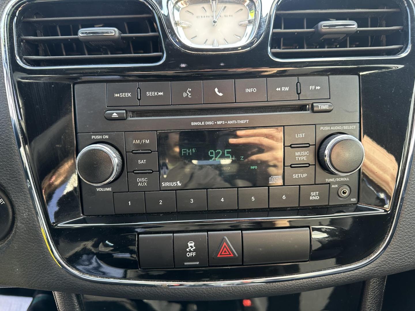 2013 GRAY Chrysler 200 Touring (1C3CCBBB6DN) with an 2.4L L4 DOHC 16V engine, 6-Speed Automatic transmission, located at 1254 Manheim Pike, Lancaster, PA, 17601, (717) 393-9133, 40.062870, -76.323273 - Photo#15