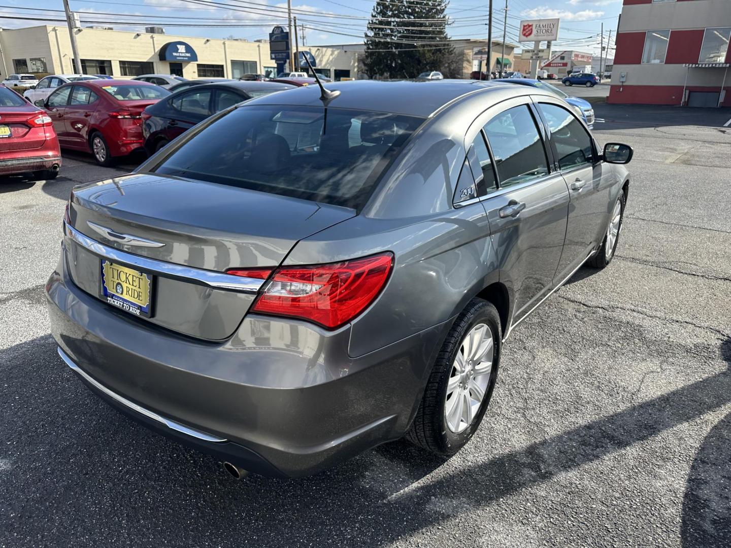2013 GRAY Chrysler 200 Touring (1C3CCBBB6DN) with an 2.4L L4 DOHC 16V engine, 6-Speed Automatic transmission, located at 1254 Manheim Pike, Lancaster, PA, 17601, (717) 393-9133, 40.062870, -76.323273 - Photo#3