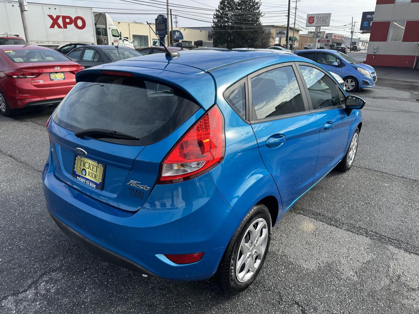 2012 BLUE* Ford Fiesta SE Hatchback (3FADP4EJ3CM) with an 1.6L L4 DOHC 16V engine, located at 1254 Manheim Pike, Lancaster, PA, 17601, (717) 393-9133, 40.062870, -76.323273 - Photo#4