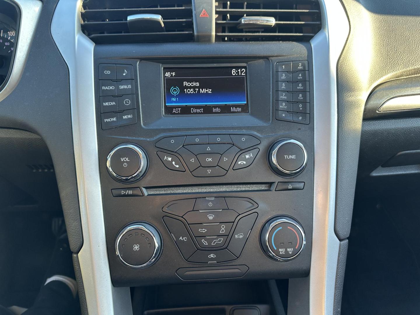 2014 WHITE Ford Fusion SE (1FA6P0H72E5) with an 2.5L L4 DOHC 16V engine, located at 1254 Manheim Pike, Lancaster, PA, 17601, (717) 393-9133, 40.062870, -76.323273 - Photo#14
