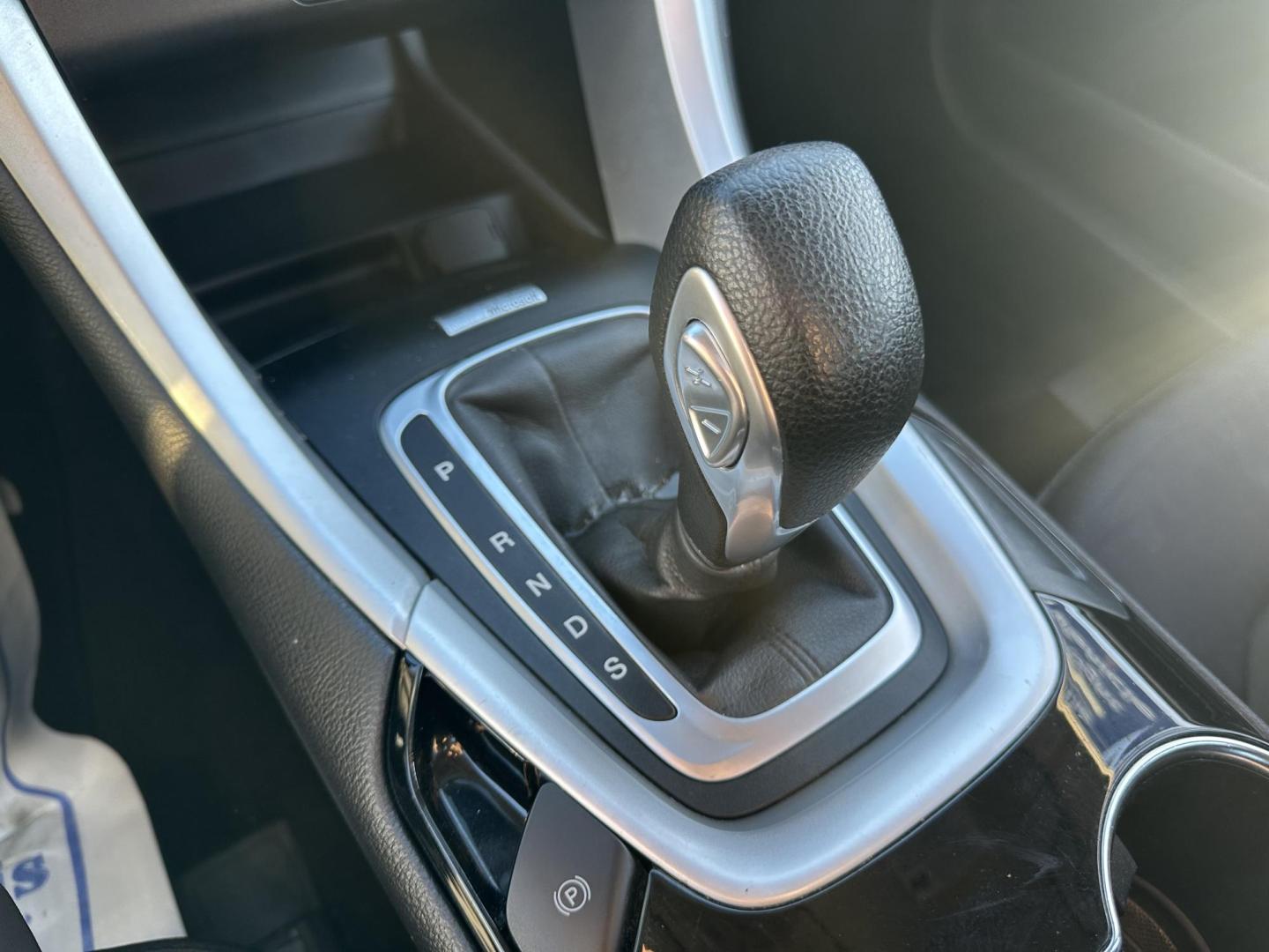 2014 WHITE Ford Fusion SE (1FA6P0H72E5) with an 2.5L L4 DOHC 16V engine, located at 1254 Manheim Pike, Lancaster, PA, 17601, (717) 393-9133, 40.062870, -76.323273 - Photo#16