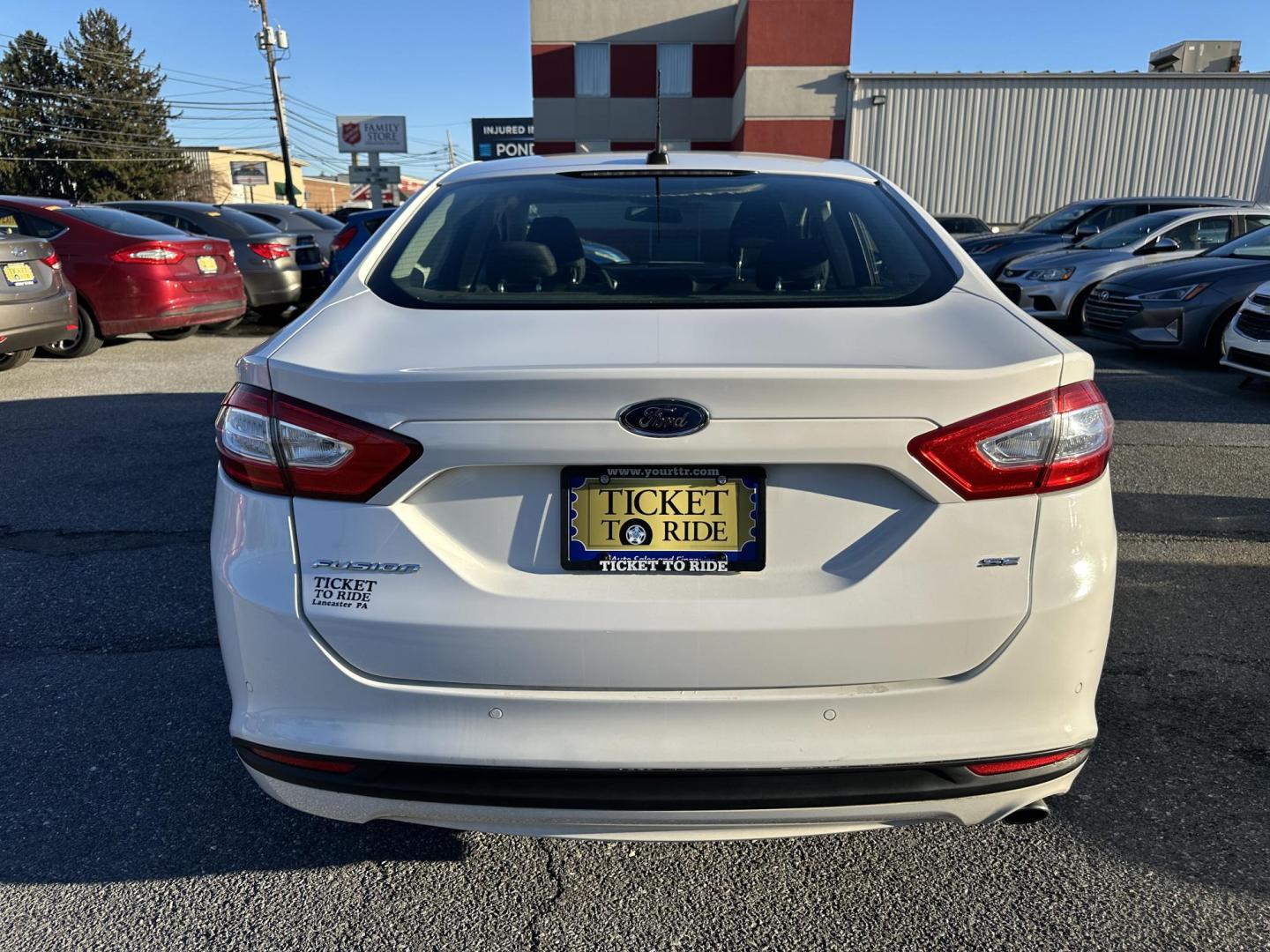 2014 WHITE Ford Fusion SE (1FA6P0H72E5) with an 2.5L L4 DOHC 16V engine, located at 1254 Manheim Pike, Lancaster, PA, 17601, (717) 393-9133, 40.062870, -76.323273 - Photo#3