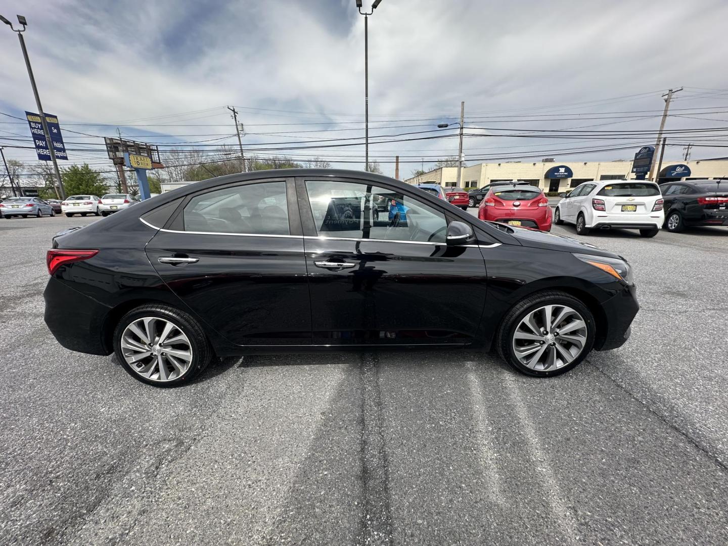 2018 BLACK Hyundai Accent Limited 4-Door 6A (3KPC34A35JE) with an 1.6L L4 DOHC 16V engine, 6A transmission, located at 1254 Manheim Pike, Lancaster, PA, 17601, (717) 393-9133, 40.062870, -76.323273 - Photo#3