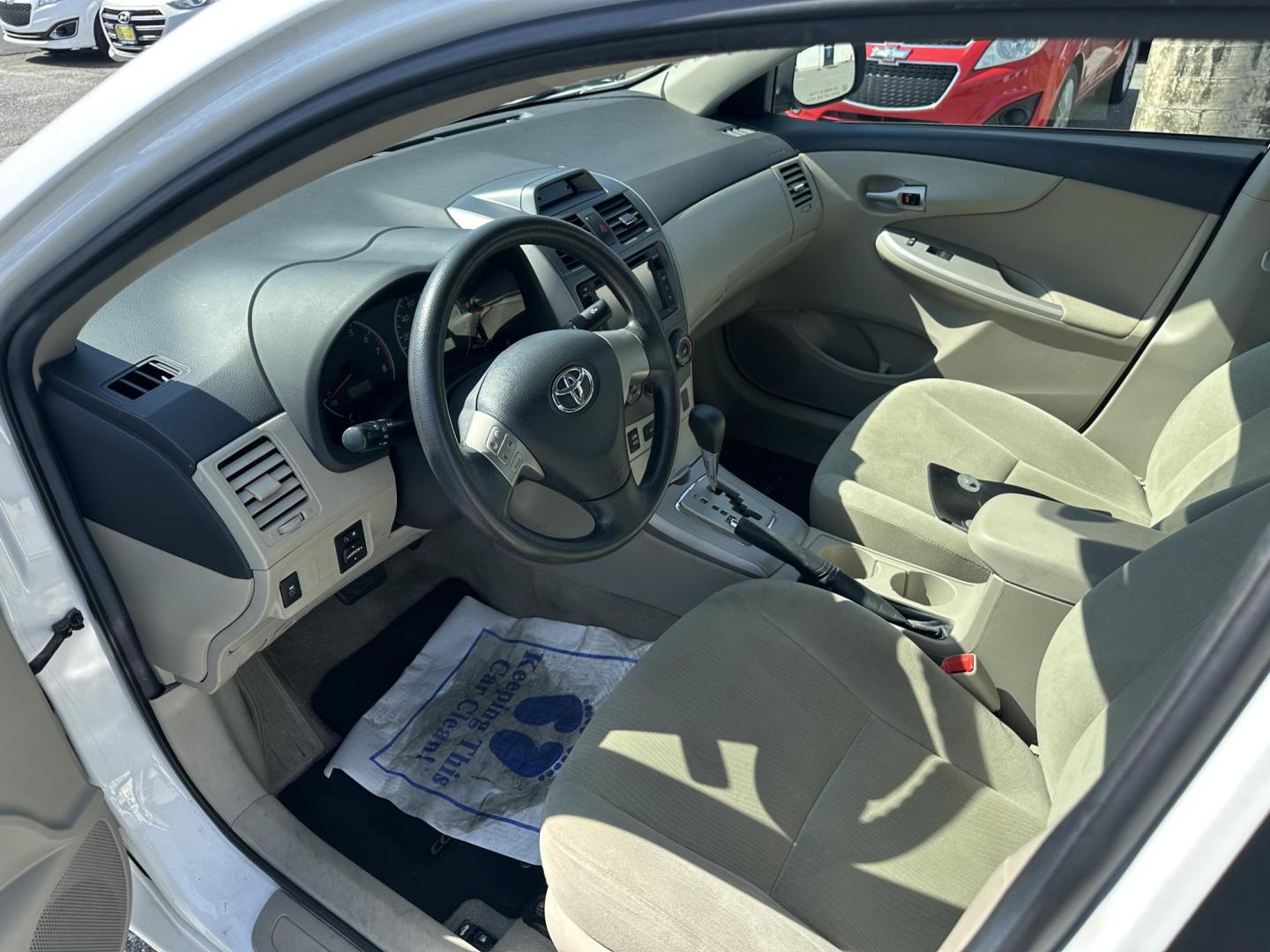 2013 WHITE Toyota Corolla S 5-Speed MT (2T1BU4EE5DC) with an 1.8L L4 DOHC 16V engine, 5-Speed Manual transmission, located at 1254 Manheim Pike, Lancaster, PA, 17601, (717) 393-9133, 40.062870, -76.323273 - Photo#10
