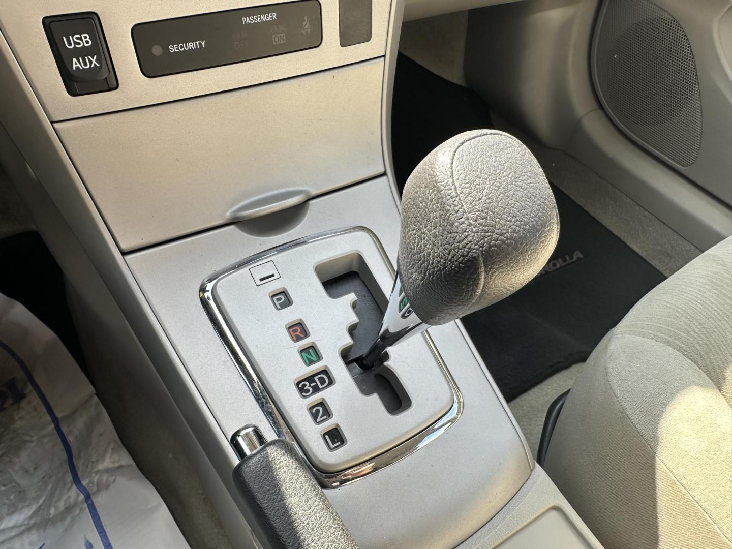2013 WHITE Toyota Corolla S 5-Speed MT (2T1BU4EE5DC) with an 1.8L L4 DOHC 16V engine, 5-Speed Manual transmission, located at 1254 Manheim Pike, Lancaster, PA, 17601, (717) 393-9133, 40.062870, -76.323273 - Photo#15