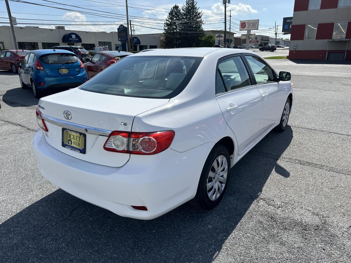 2013 WHITE Toyota Corolla S 5-Speed MT (2T1BU4EE5DC) with an 1.8L L4 DOHC 16V engine, 5-Speed Manual transmission, located at 1254 Manheim Pike, Lancaster, PA, 17601, (717) 393-9133, 40.062870, -76.323273 - Photo#5