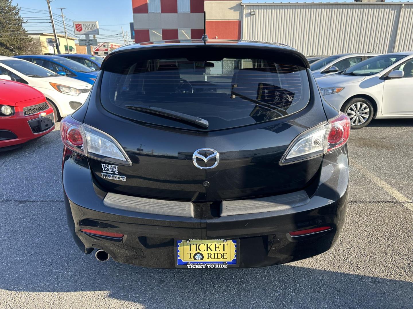 2013 BLACK* Mazda MAZDA3 i Touring MT 5-Door (JM1BL1LP3D1) with an 2.0L L4 DOHC 16V engine, 5-Speed Manual transmission, located at 1254 Manheim Pike, Lancaster, PA, 17601, (717) 393-9133, 40.062870, -76.323273 - Photo#5