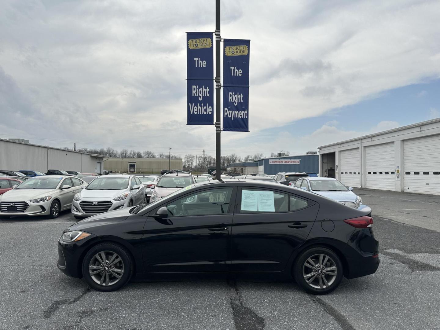 2017 BLACK Hyundai Elantra Limited (5NPD84LFXHH) with an 1.8L L4 DOHC 16V engine, 6A transmission, located at 1254 Manheim Pike, Lancaster, PA, 17601, (717) 393-9133, 40.062870, -76.323273 - Photo#8
