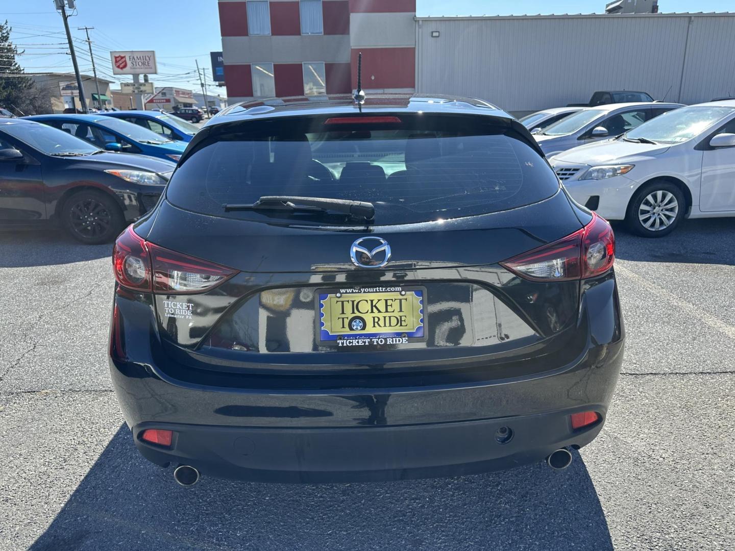 2015 BLACK Mazda MAZDA3 i Touring AT 5-Door (3MZBM1L72FM) with an 2.0L L4 DOHC 16V engine, 6-Speed Automatic transmission, located at 1254 Manheim Pike, Lancaster, PA, 17601, (717) 393-9133, 40.062870, -76.323273 - Photo#4