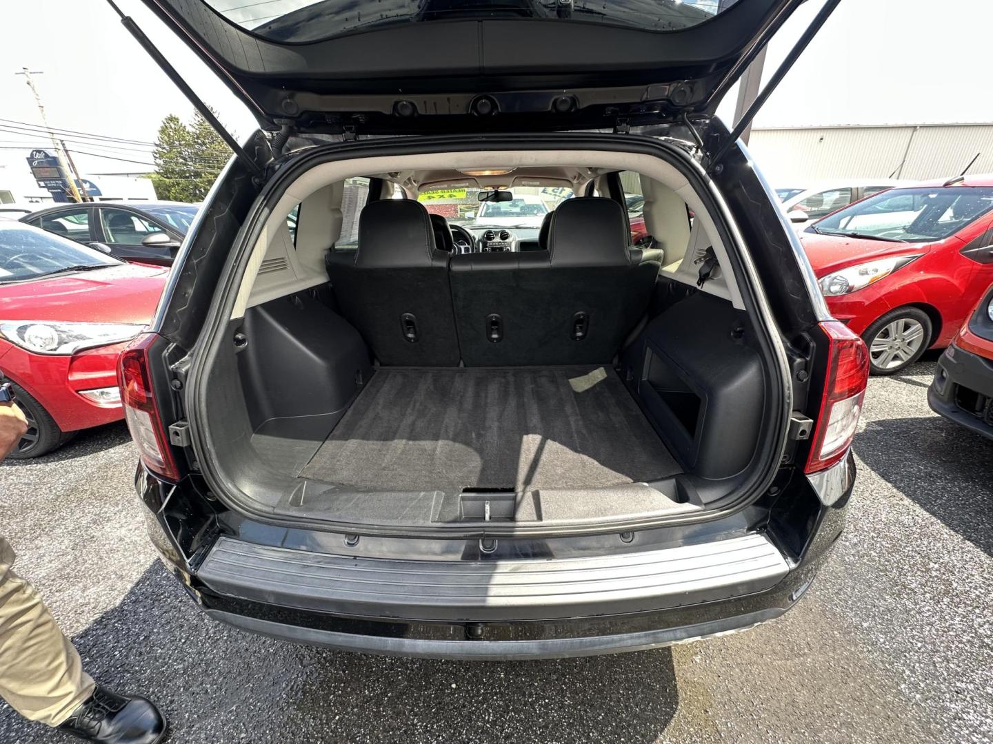 2015 BLACK Jeep Compass Latitude 4WD (1C4NJDEB8FD) with an 2.4L L4 DOHC 16V engine, Continuously Variable Transmission transmission, located at 1254 Manheim Pike, Lancaster, PA, 17601, (717) 393-9133, 40.062870, -76.323273 - Photo#8