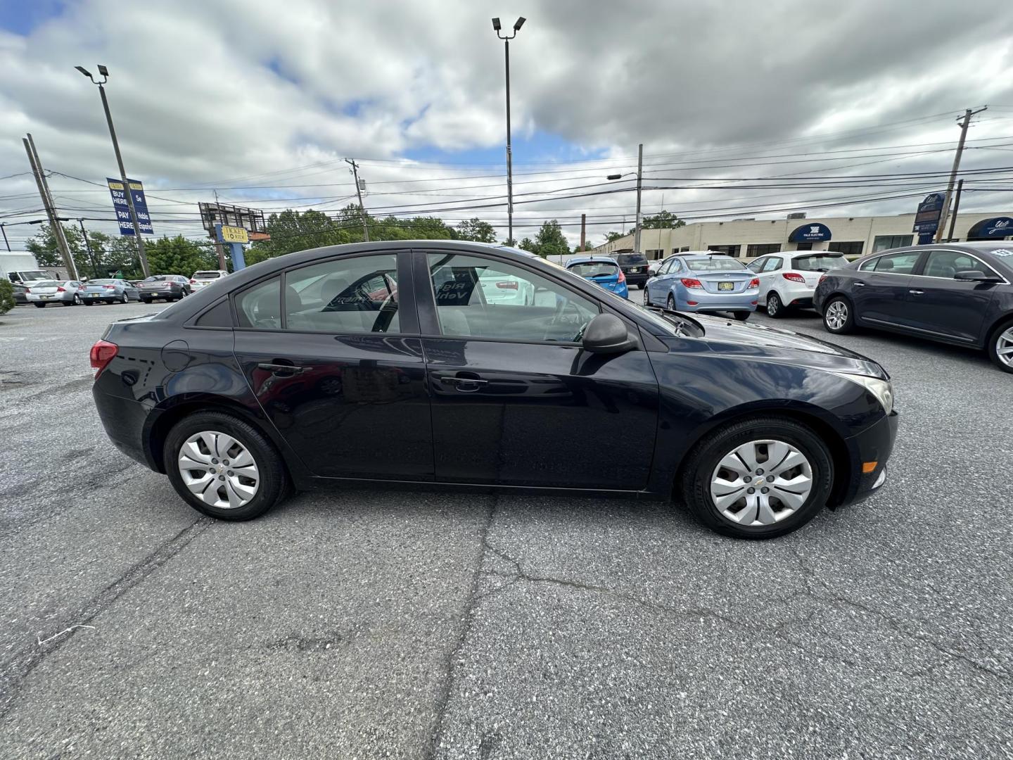 2016 DARK GRAY Chevrolet Cruze Limited LS Auto (1G1PC5SG1G7) with an 1.8L L4 DOHC 16V FFV engine, 6A transmission, located at 1254 Manheim Pike, Lancaster, PA, 17601, (717) 393-9133, 40.062870, -76.323273 - Photo#3