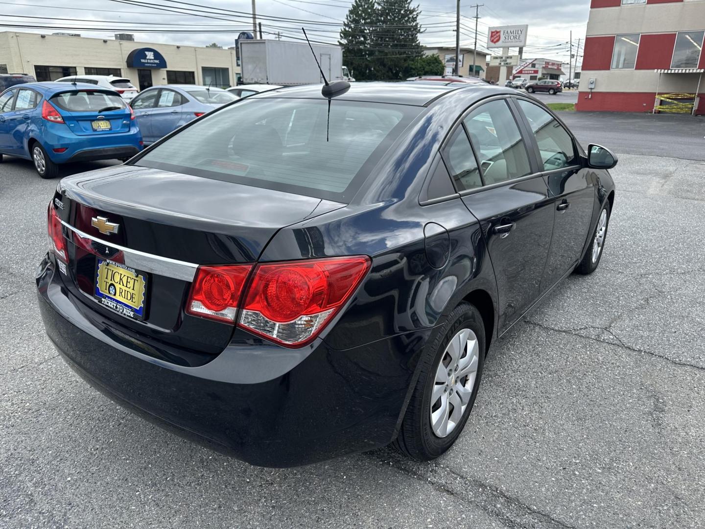 2016 DARK GRAY Chevrolet Cruze Limited LS Auto (1G1PC5SG1G7) with an 1.8L L4 DOHC 16V FFV engine, 6A transmission, located at 1254 Manheim Pike, Lancaster, PA, 17601, (717) 393-9133, 40.062870, -76.323273 - Photo#4