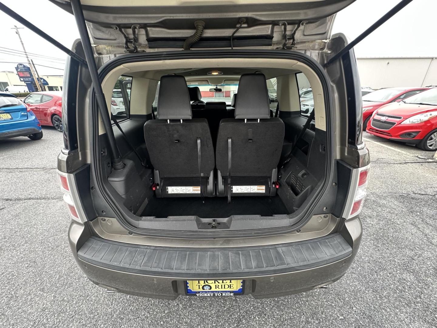 2013 GOLD Ford Flex SEL AWD (2FMHK6C86DB) with an 3.5L V6 DOHC 24V engine, 6-Speed Automatic Overdrive transmission, located at 1254 Manheim Pike, Lancaster, PA, 17601, (717) 393-9133, 40.062870, -76.323273 - Photo#11