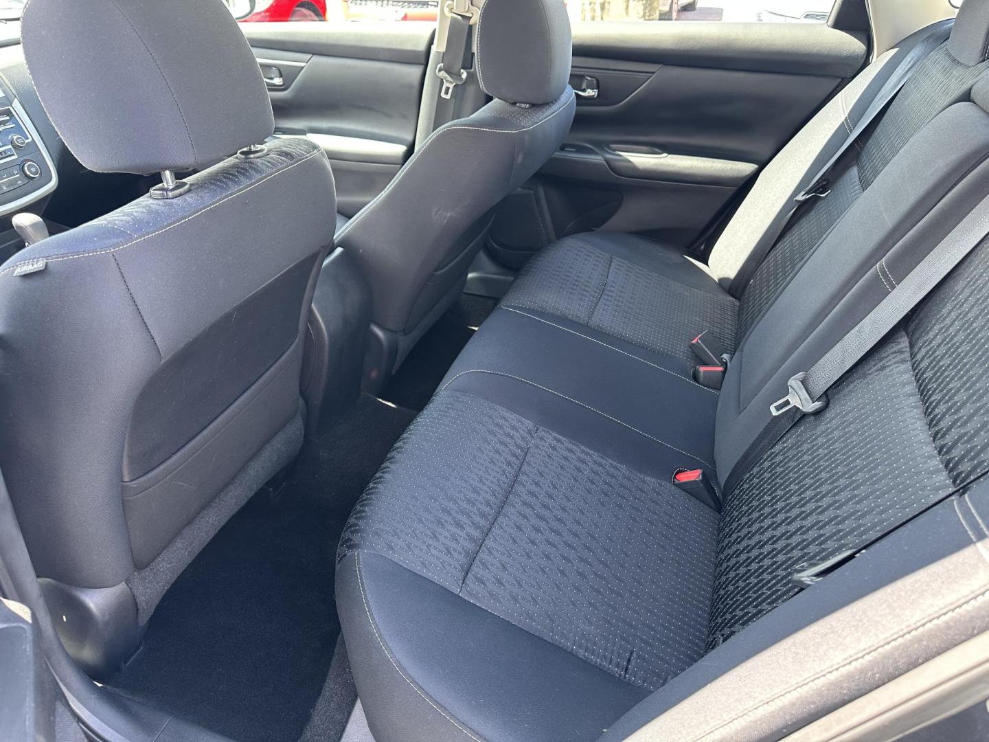 2016 GRAY Nissan Altima 2.5 SL (1N4AL3APXGC) with an 2.5L L4 DOHC 16V engine, CVT transmission, located at 1254 Manheim Pike, Lancaster, PA, 17601, (717) 393-9133, 40.062870, -76.323273 - Photo#9