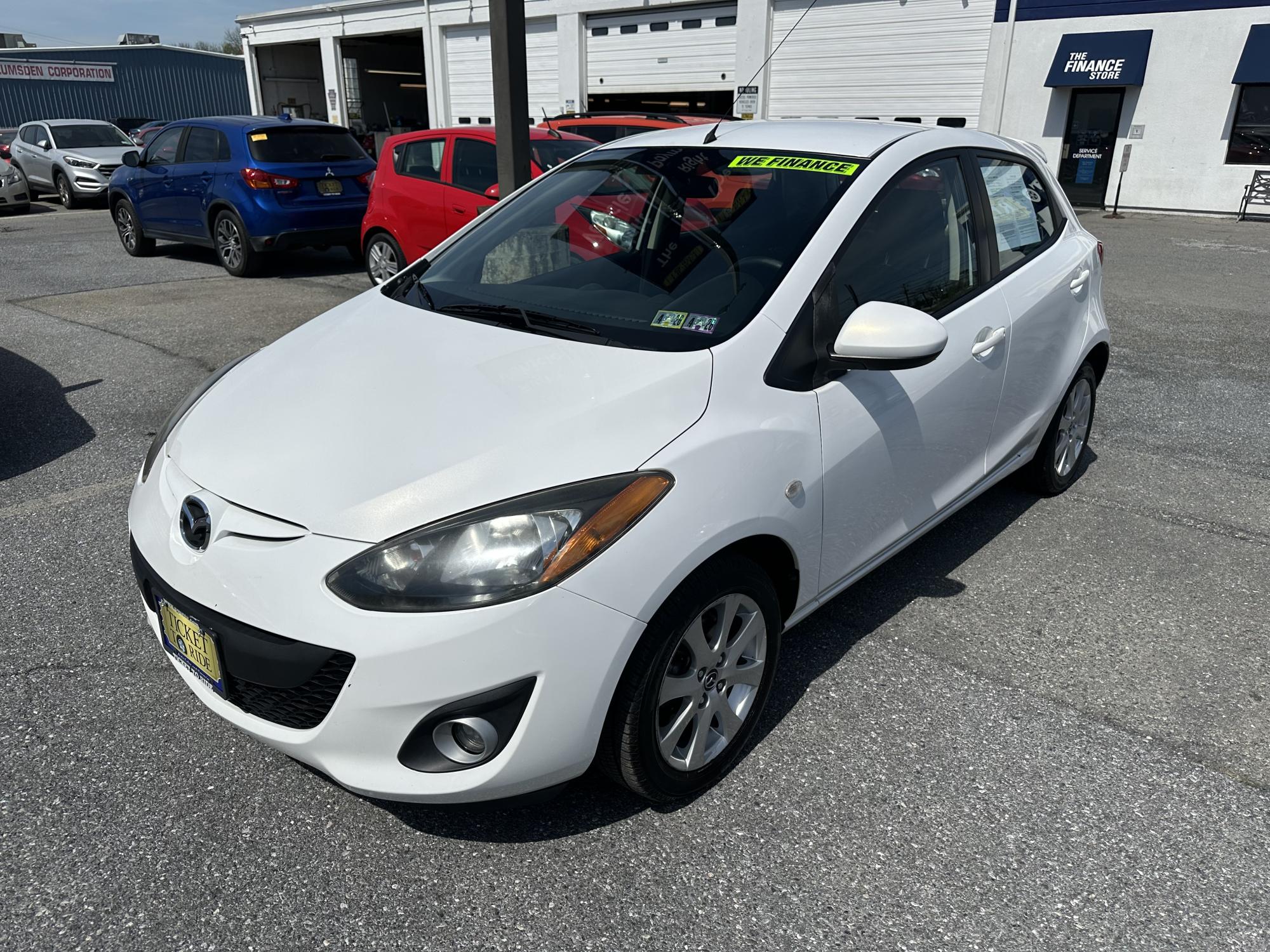 photo of 2013 Mazda MAZDA2 Touring