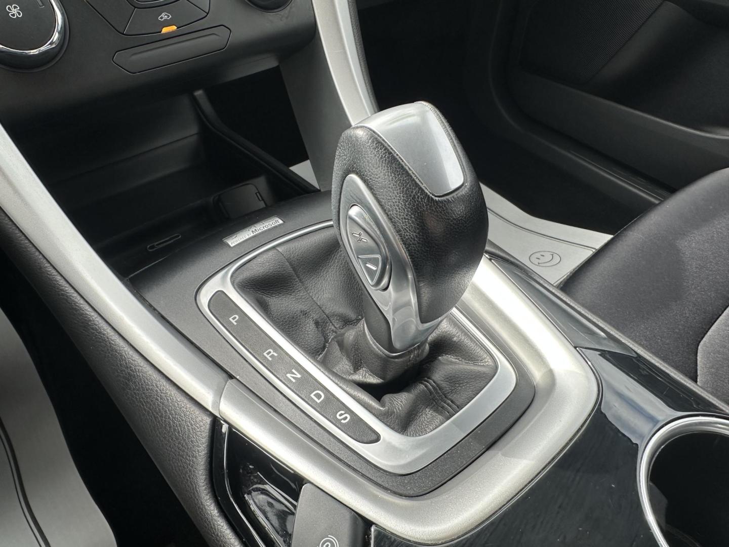 2013 BLACK Ford Fusion SE (3FA6P0HR3DR) with an 1.6L L4 DOHC 16V engine, located at 1254 Manheim Pike, Lancaster, PA, 17601, (717) 393-9133, 40.062870, -76.323273 - Photo#18