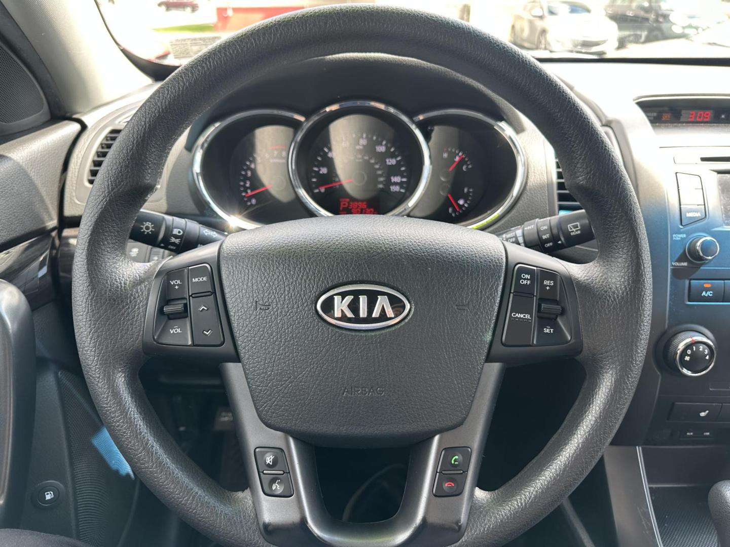 2013 SILVER Kia Sorento LX 2WD (5XYKT3A68DG) with an 2.4L L4 DOHC 16V engine, 6-Speed Automatic transmission, located at 1254 Manheim Pike, Lancaster, PA, 17601, (717) 393-9133, 40.062870, -76.323273 - Photo#11
