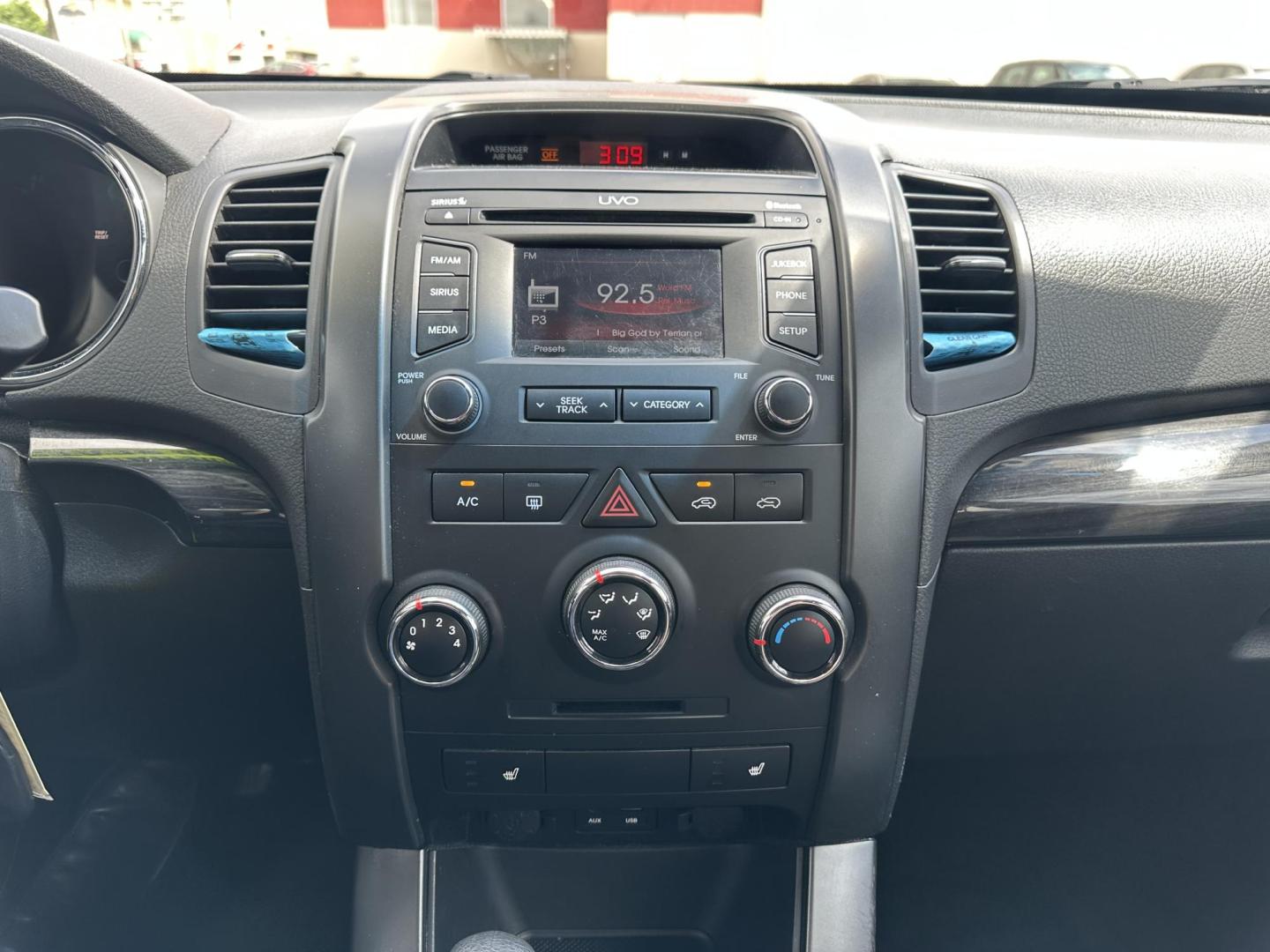 2013 SILVER Kia Sorento LX 2WD (5XYKT3A68DG) with an 2.4L L4 DOHC 16V engine, 6-Speed Automatic transmission, located at 1254 Manheim Pike, Lancaster, PA, 17601, (717) 393-9133, 40.062870, -76.323273 - Photo#16