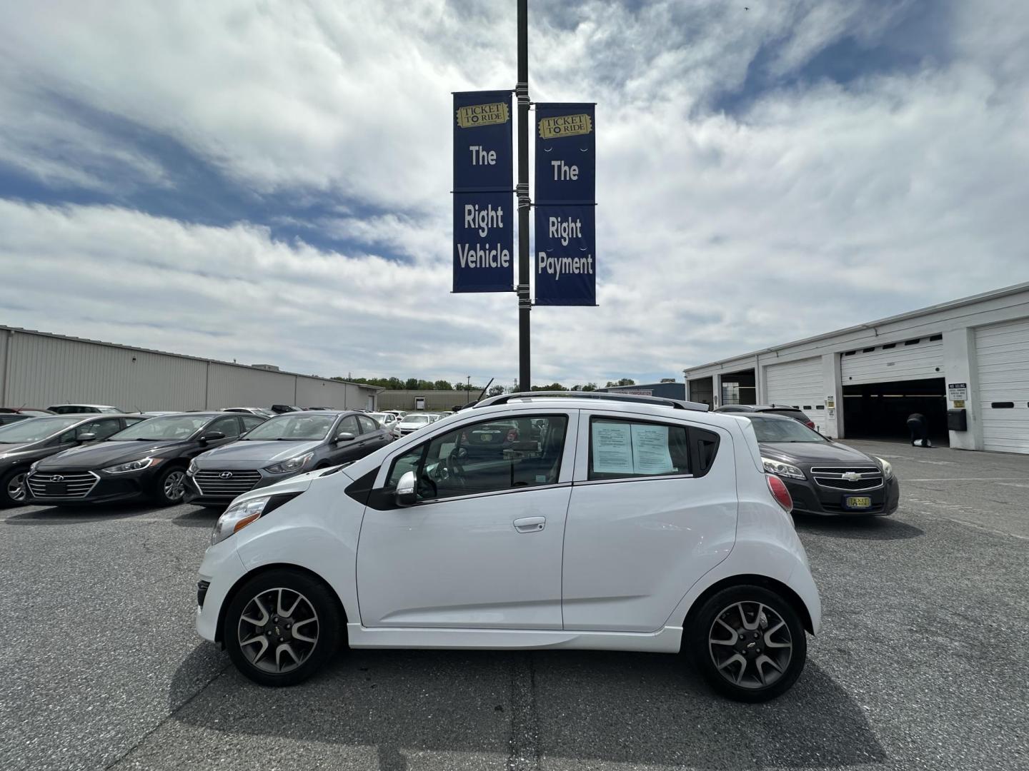 2015 WHITE Chevrolet Spark 2LT CVT (KL8CF6S97FC) with an 1.2L L4 16V DOHC engine, Continuously Variable Transmission transmission, located at 1254 Manheim Pike, Lancaster, PA, 17601, (717) 393-9133, 40.062870, -76.323273 - Photo#9