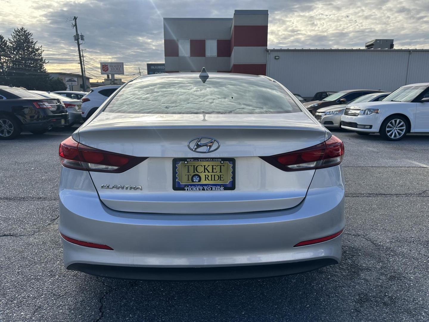 2017 SILVER Hyundai Elantra Limited (5NPD84LFXHH) with an 1.8L L4 DOHC 16V engine, 6A transmission, located at 1254 Manheim Pike, Lancaster, PA, 17601, (717) 393-9133, 40.062870, -76.323273 - Photo#5