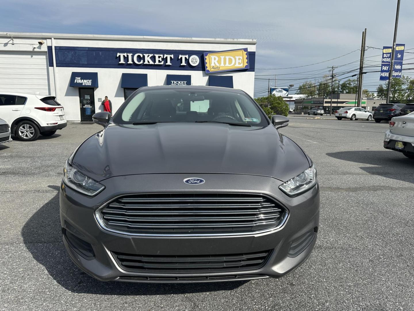 2013 GRAY Ford Fusion SE (3FA6P0H75DR) with an 2.5L L4 DOHC 16V engine, located at 1254 Manheim Pike, Lancaster, PA, 17601, (717) 393-9133, 40.062870, -76.323273- Photo#1