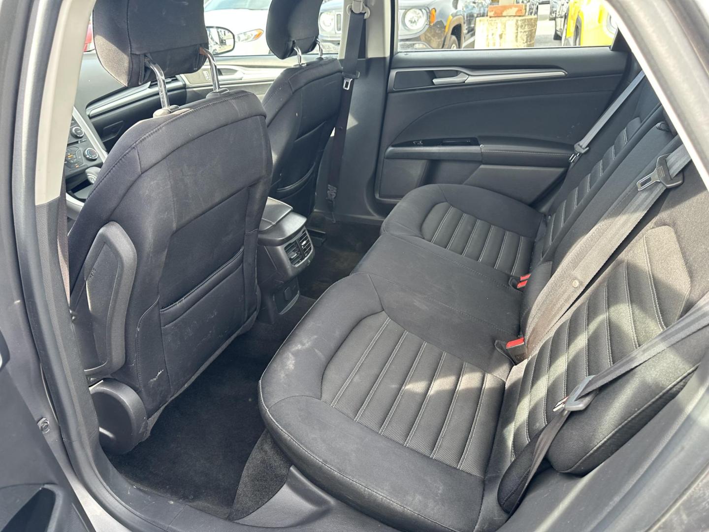 2013 GRAY Ford Fusion SE (3FA6P0H75DR) with an 2.5L L4 DOHC 16V engine, located at 1254 Manheim Pike, Lancaster, PA, 17601, (717) 393-9133, 40.062870, -76.323273- Photo#7