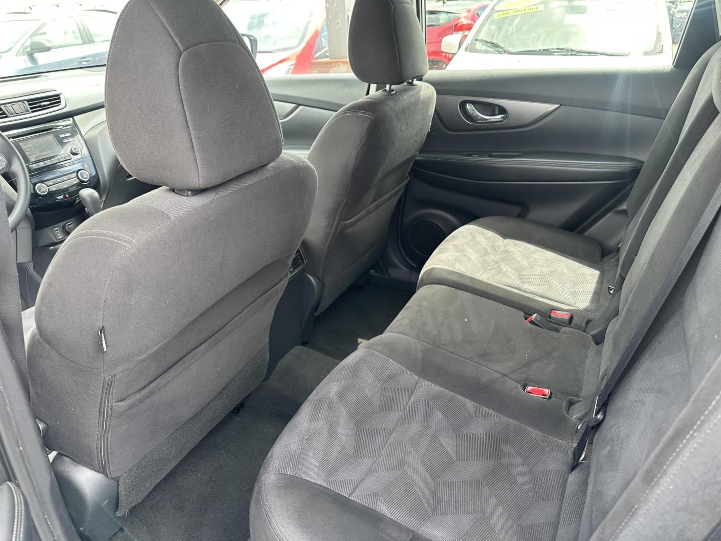 2015 SILVER Nissan Rogue S AWD (KNMAT2MV6FP) with an 2.5L L4 DOHC 16V engine, Continuously Variable Transmission transmission, located at 1254 Manheim Pike, Lancaster, PA, 17601, (717) 393-9133, 40.062870, -76.323273 - Photo#9