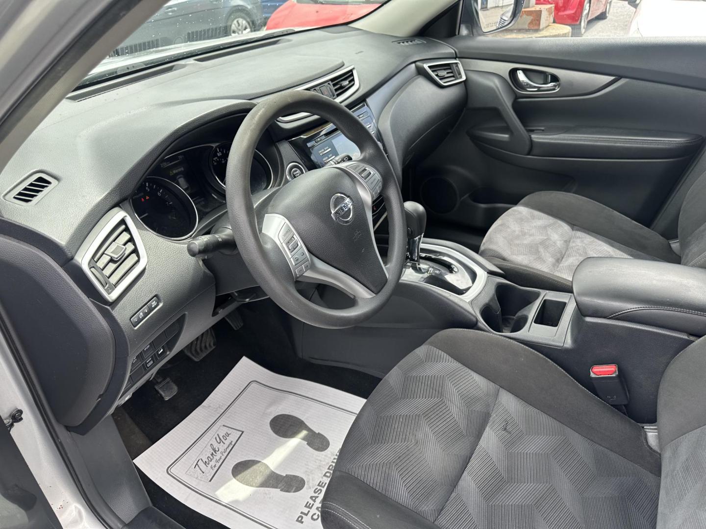 2015 SILVER Nissan Rogue S AWD (KNMAT2MV6FP) with an 2.5L L4 DOHC 16V engine, Continuously Variable Transmission transmission, located at 1254 Manheim Pike, Lancaster, PA, 17601, (717) 393-9133, 40.062870, -76.323273 - Photo#10