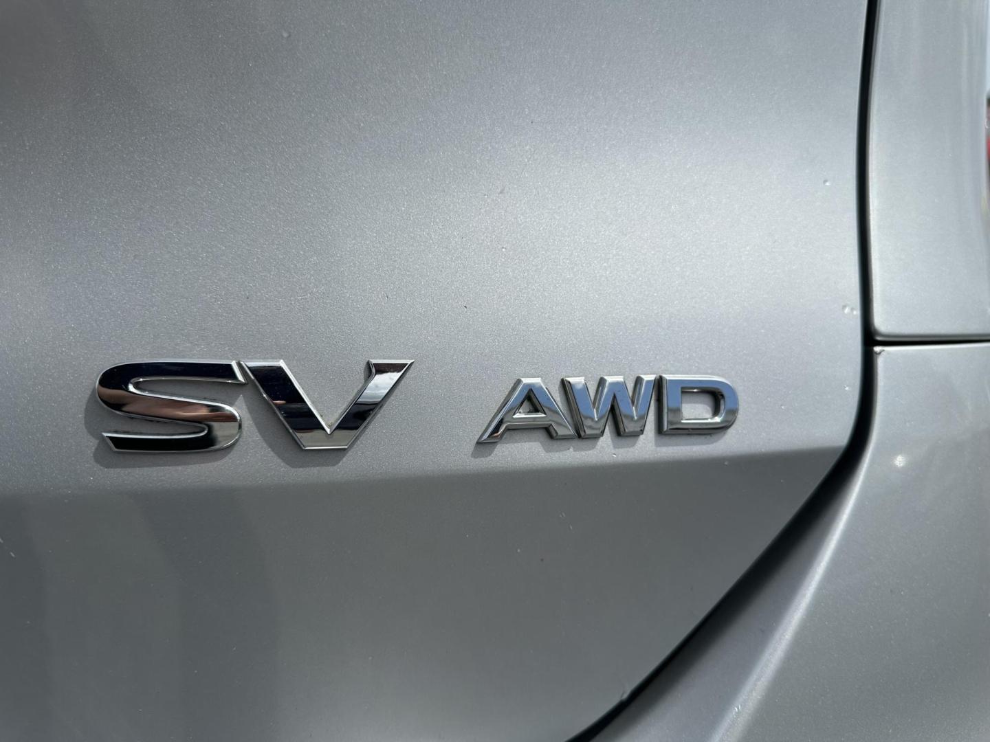 2015 SILVER Nissan Rogue S AWD (KNMAT2MV6FP) with an 2.5L L4 DOHC 16V engine, Continuously Variable Transmission transmission, located at 1254 Manheim Pike, Lancaster, PA, 17601, (717) 393-9133, 40.062870, -76.323273 - Photo#13