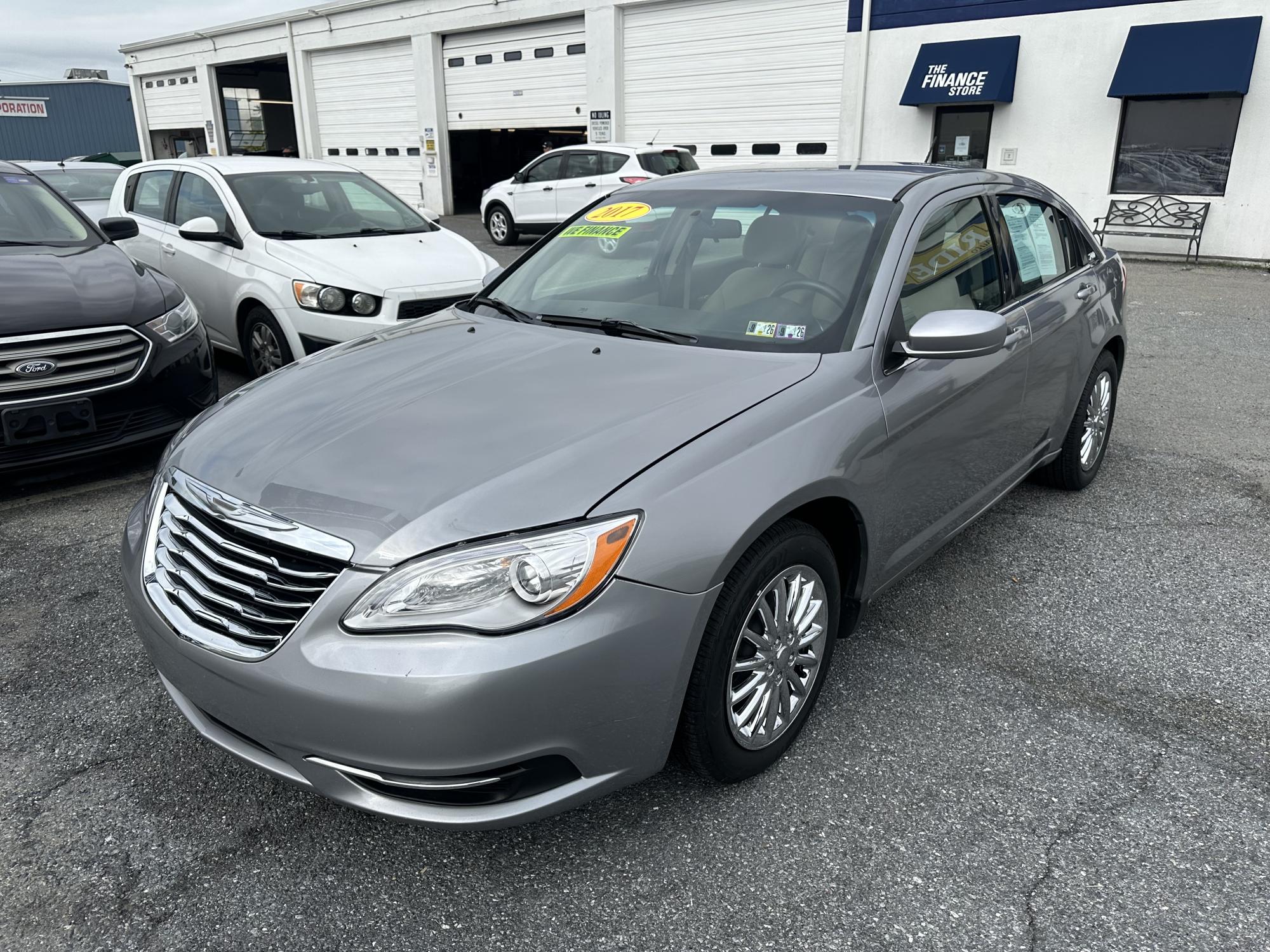 photo of 2013 Chrysler 200 LX