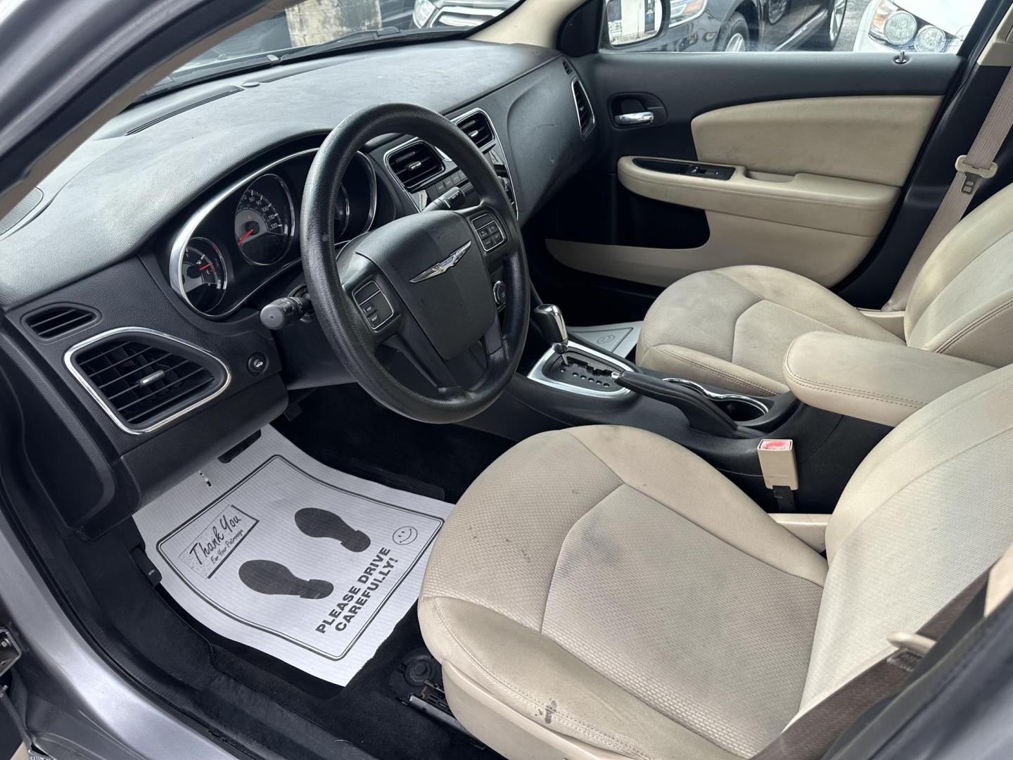 2013 GRAY Chrysler 200 LX (1C3CCBAB9DN) with an 2.4L L4 DOHC 16V engine, 6-Speed Automatic transmission, located at 1254 Manheim Pike, Lancaster, PA, 17601, (717) 393-9133, 40.062870, -76.323273 - Photo#8