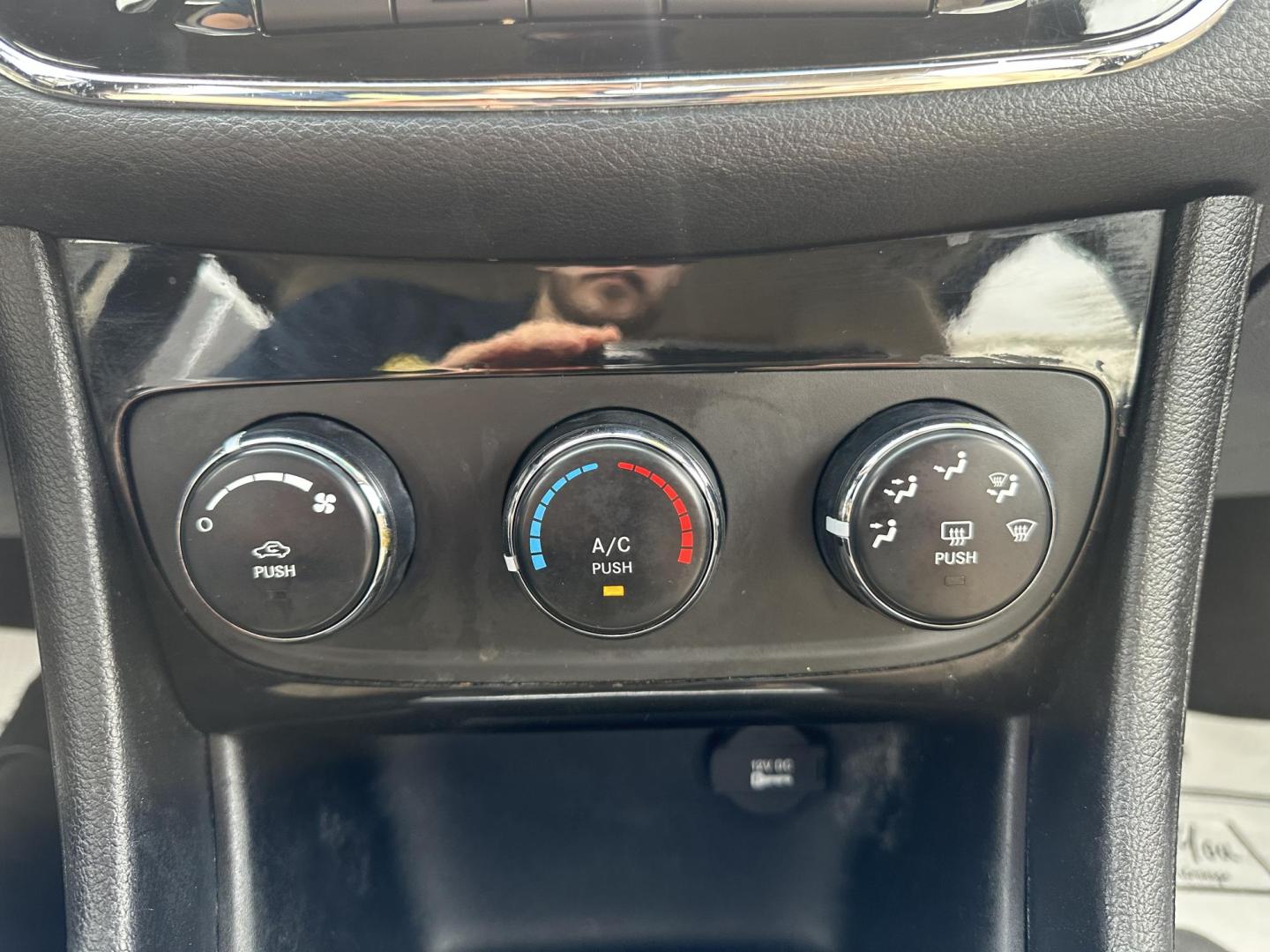 2013 GRAY Chrysler 200 LX (1C3CCBAB9DN) with an 2.4L L4 DOHC 16V engine, 6-Speed Automatic transmission, located at 1254 Manheim Pike, Lancaster, PA, 17601, (717) 393-9133, 40.062870, -76.323273 - Photo#17