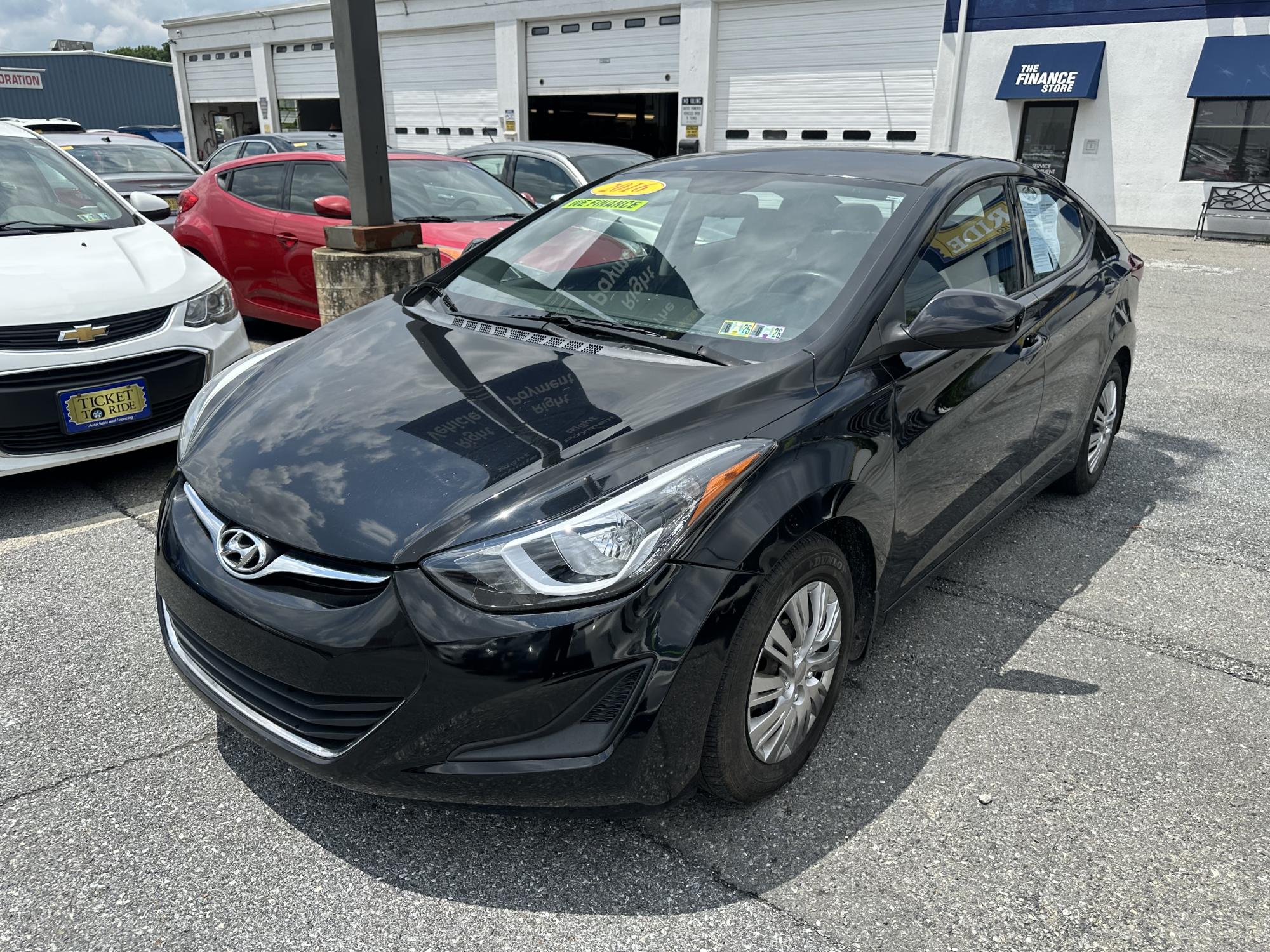 photo of 2016 Hyundai Elantra Limited