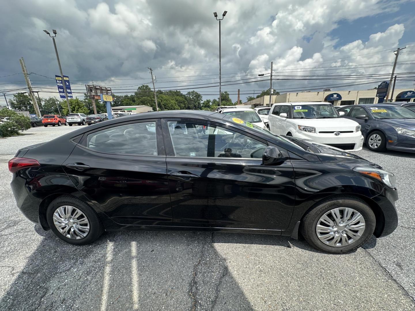 2016 BLACK Hyundai Elantra Limited (KMHDH4AE8GU) with an 1.8L L4 DOHC 16V engine, 6-Speed Automatic transmission, located at 1254 Manheim Pike, Lancaster, PA, 17601, (717) 393-9133, 40.062870, -76.323273 - Photo#3