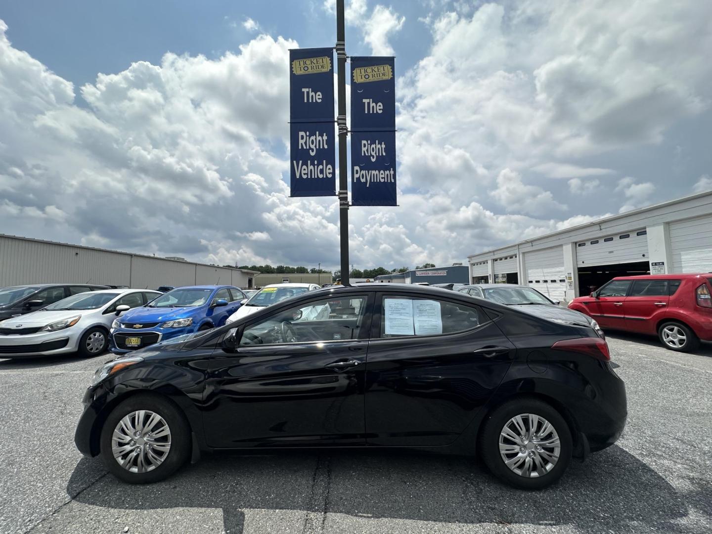 2016 BLACK Hyundai Elantra Limited (KMHDH4AE8GU) with an 1.8L L4 DOHC 16V engine, 6-Speed Automatic transmission, located at 1254 Manheim Pike, Lancaster, PA, 17601, (717) 393-9133, 40.062870, -76.323273 - Photo#6