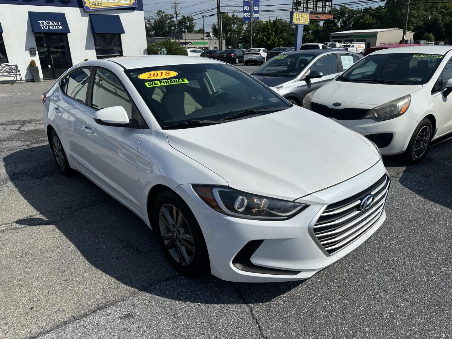 2018 WHITE Hyundai Elantra Limited (5NPD84LF0JH) with an 1.8L L4 DOHC 16V engine, 6A transmission, located at 1254 Manheim Pike, Lancaster, PA, 17601, (717) 393-9133, 40.062870, -76.323273 - Photo#2