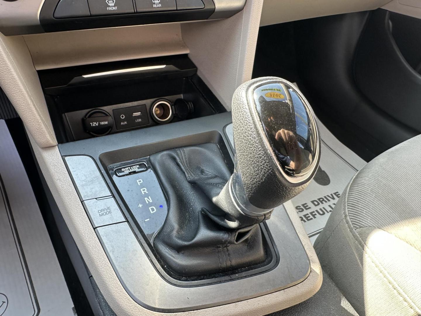 2018 WHITE Hyundai Elantra Limited (5NPD84LF0JH) with an 1.8L L4 DOHC 16V engine, 6A transmission, located at 1254 Manheim Pike, Lancaster, PA, 17601, (717) 393-9133, 40.062870, -76.323273 - Photo#18