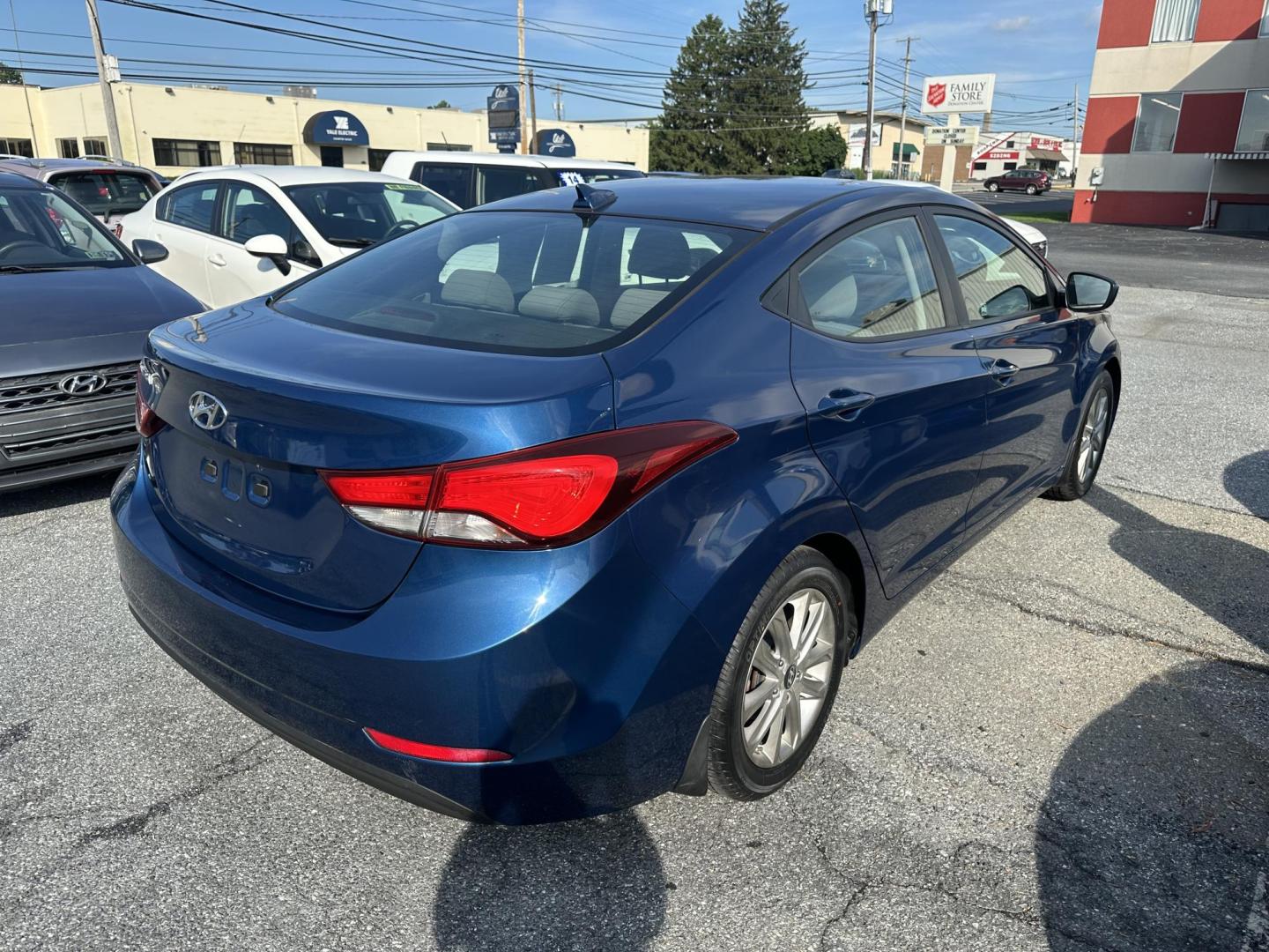 2017 BLUE Hyundai Elantra Limited (KMHD84LF5HU) with an 1.8L L4 DOHC 16V engine, 6A transmission, located at 1254 Manheim Pike, Lancaster, PA, 17601, (717) 393-9133, 40.062870, -76.323273 - Photo#6
