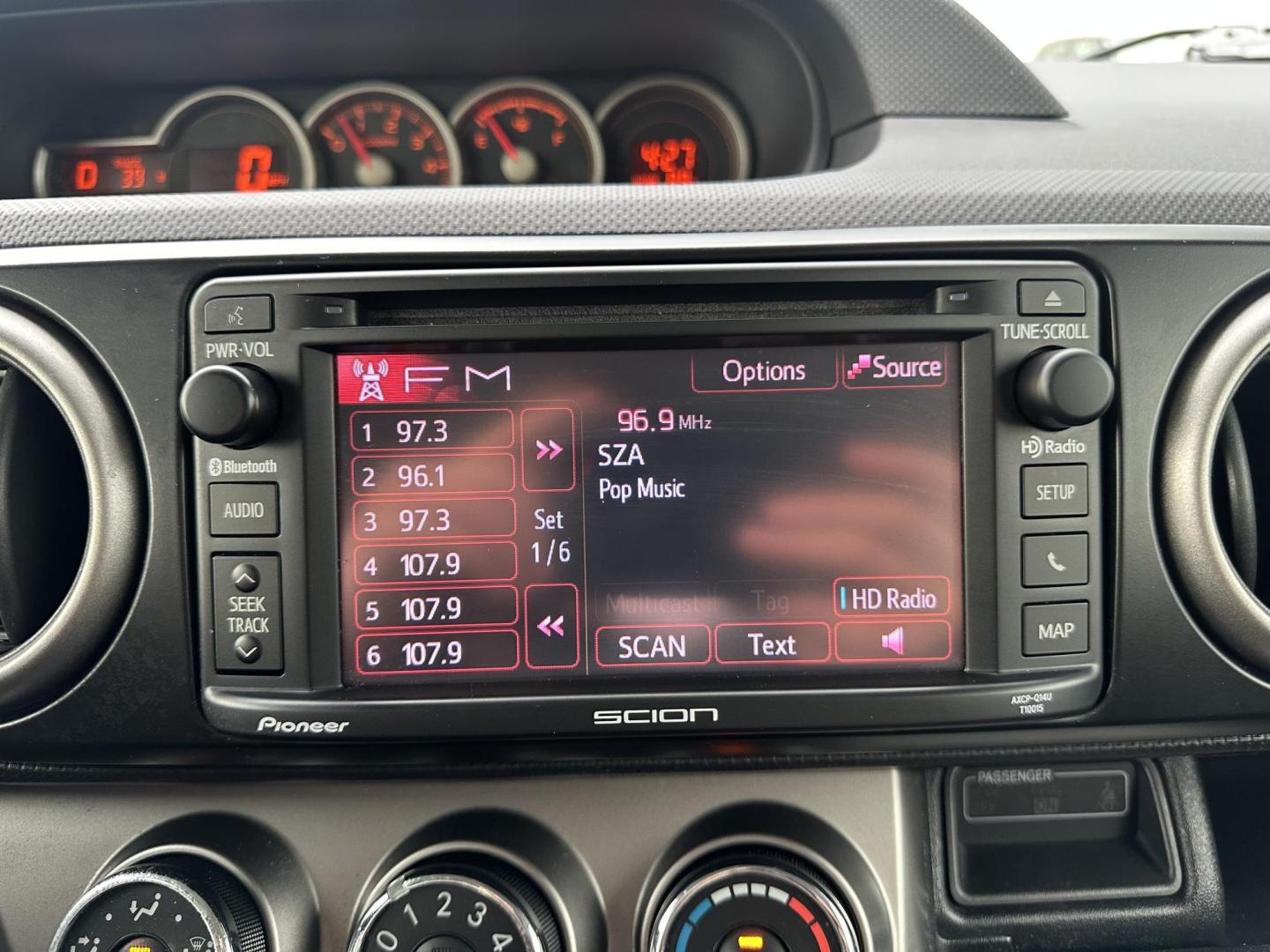 2014 WHITE Scion xB 5-Door Wagon 5-Spd MT (JTLZE4FE5EJ) with an 2.4L L4 DOHC 16V engine, 5-Speed Manual transmission, located at 1254 Manheim Pike, Lancaster, PA, 17601, (717) 393-9133, 40.062870, -76.323273 - Photo#15